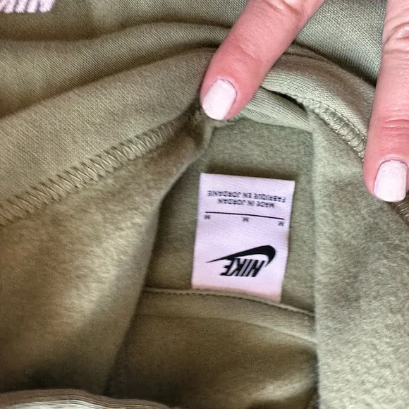NWOT Kids NIKE Hoodie medium - Picture 2 of 3